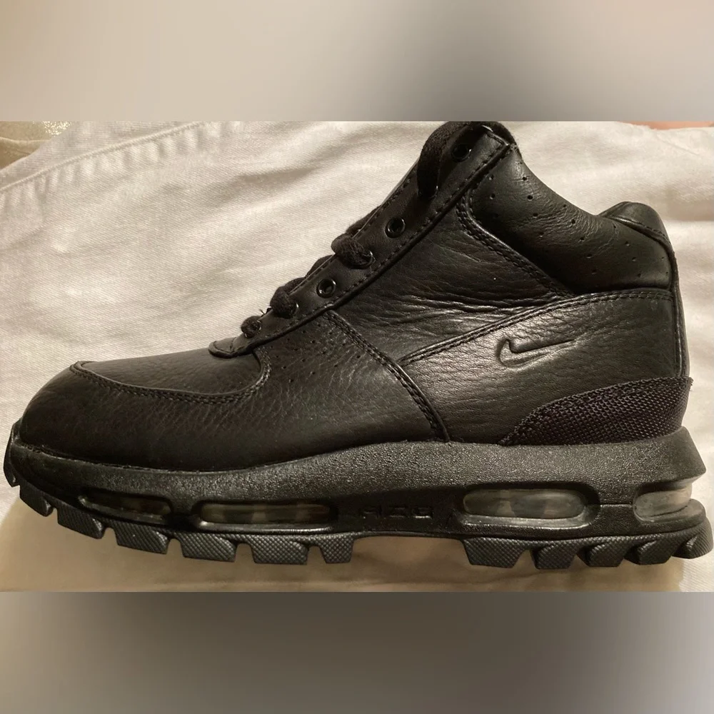 Nike Kids Black Leather Boots Nike Air Max Goadome ACG Triple BLK Leather Boots